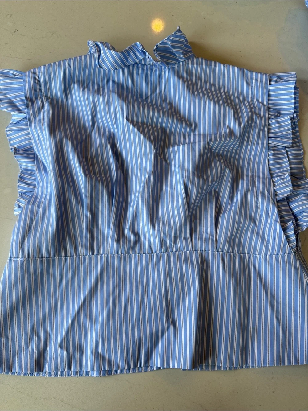 IVIVI Blue Striped Tie-Front Top and shorts Set size L top M bottom